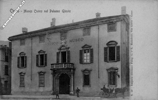 Palazzo Giovio - Via Vittorio Emanuele II